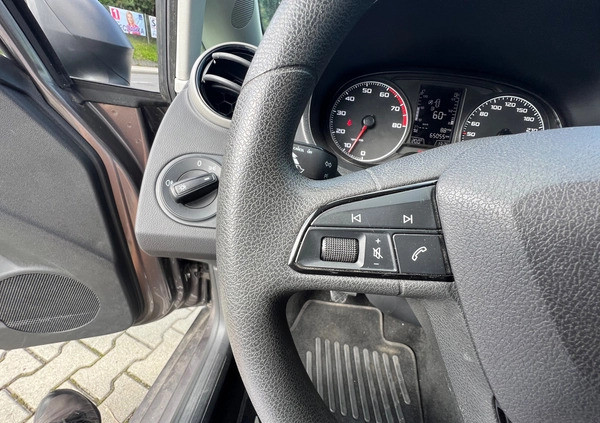 Seat Ibiza cena 34999 przebieg: 65000, rok produkcji 2016 z Tarnów małe 379